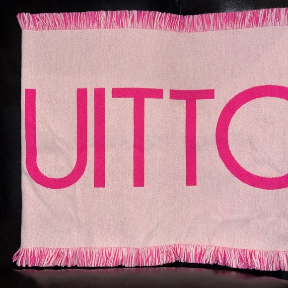 Louis Vuitton Wool Cashmere Echarpes Team Scarf Pink - Picture 6 of 13
